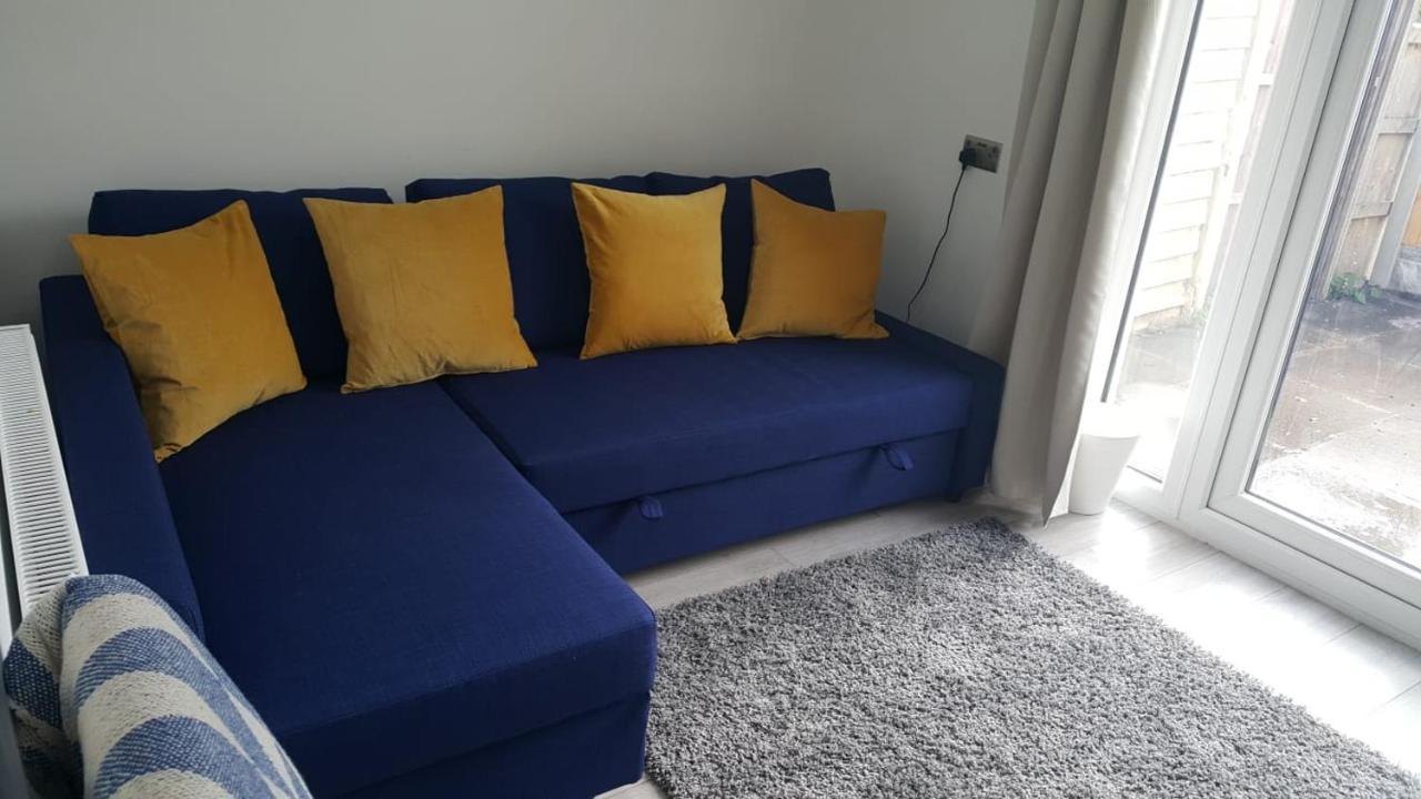 Homestay In Birmingham Sleeps 8 - Free Parking & Wifi Ngoại thất bức ảnh