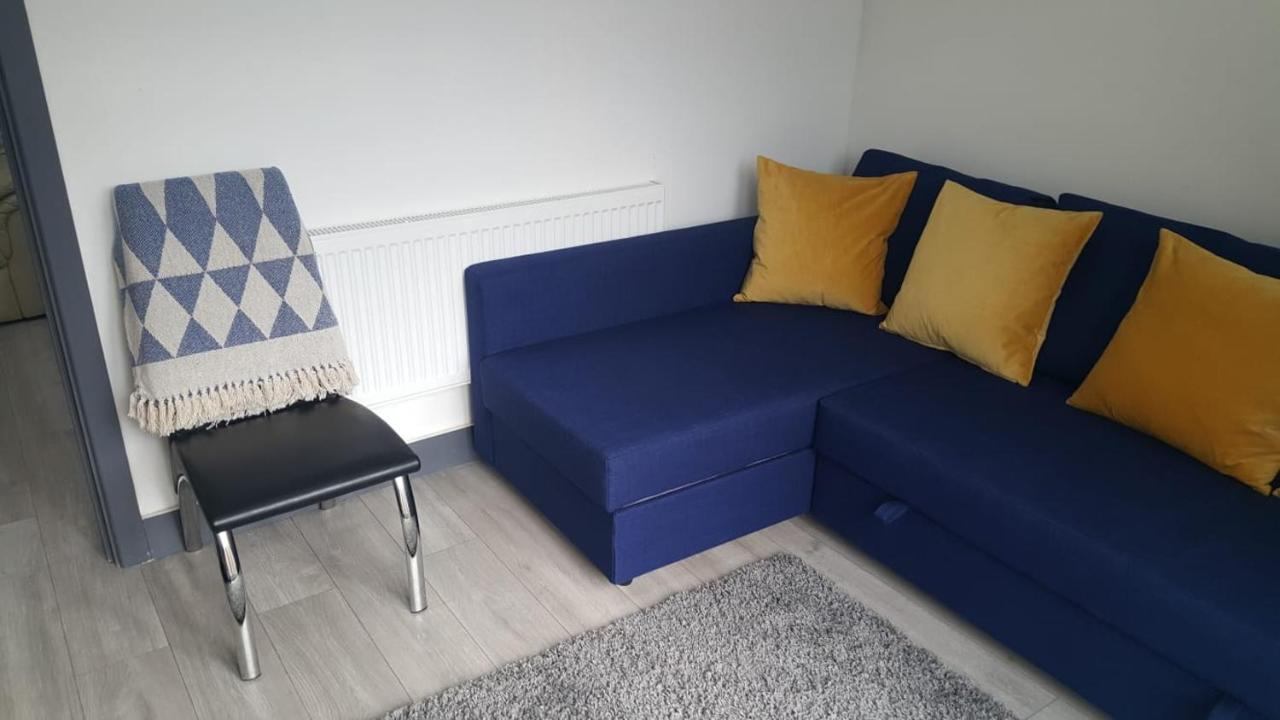 Homestay In Birmingham Sleeps 8 - Free Parking & Wifi Ngoại thất bức ảnh