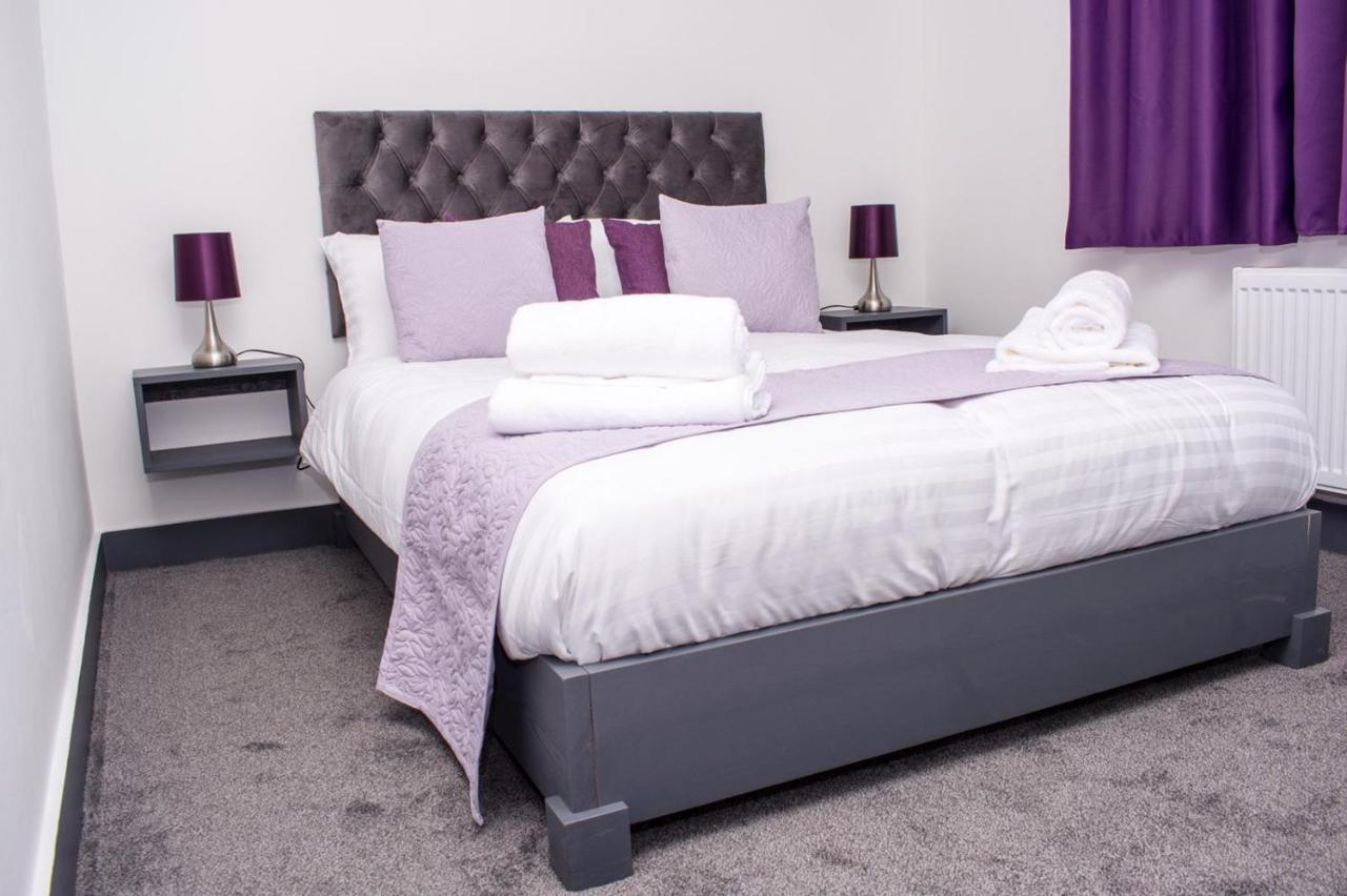 Homestay In Birmingham Sleeps 8 - Free Parking & Wifi Ngoại thất bức ảnh