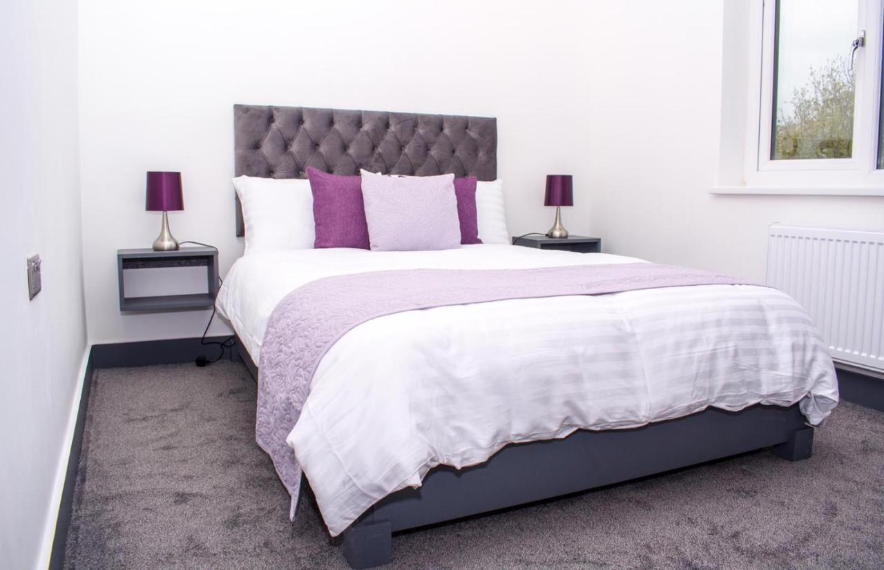 Homestay In Birmingham Sleeps 8 - Free Parking & Wifi Ngoại thất bức ảnh