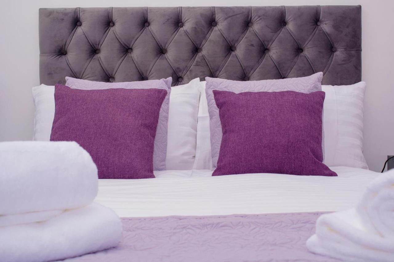 Homestay In Birmingham Sleeps 8 - Free Parking & Wifi Ngoại thất bức ảnh
